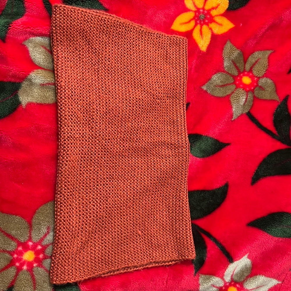 Red/orange infinity scarf